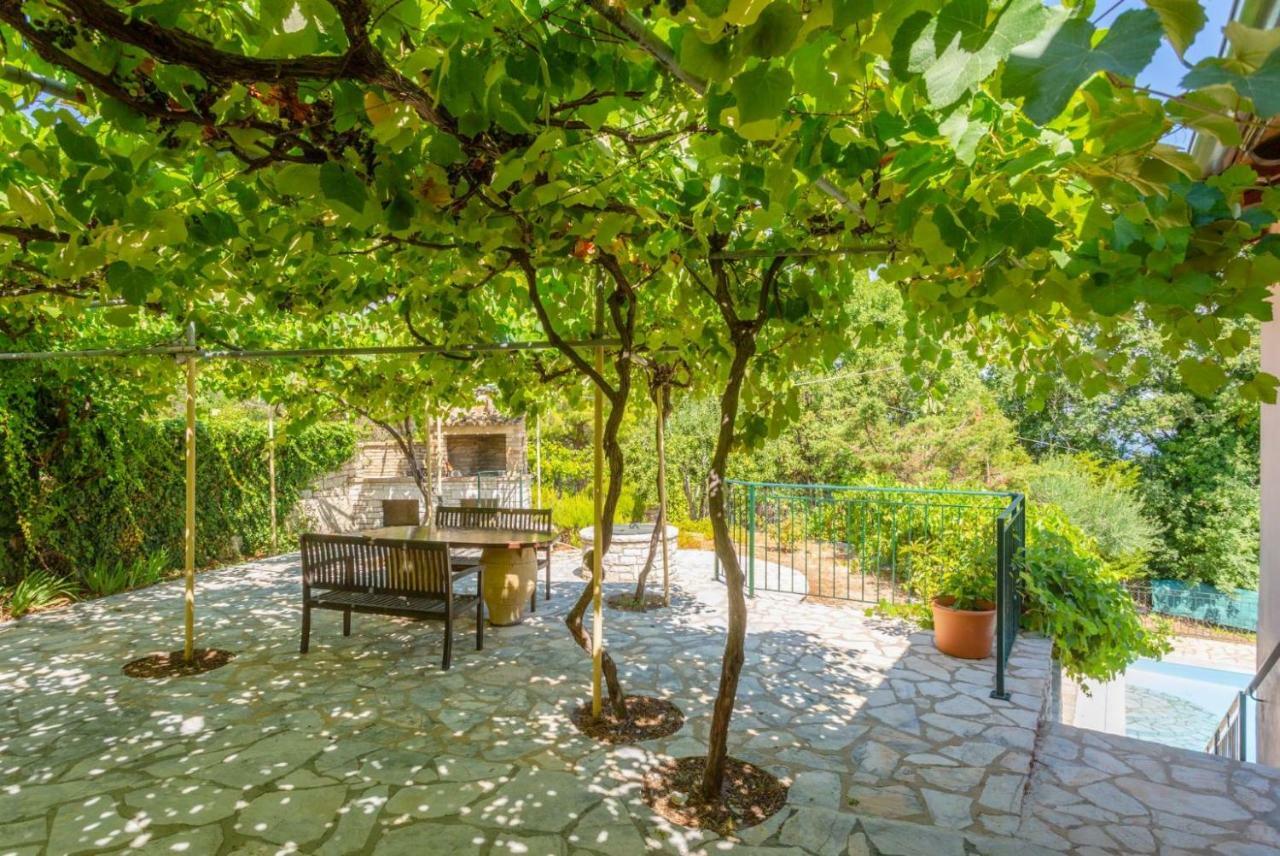 Villa Eleni Agnítsini Buitenkant foto
