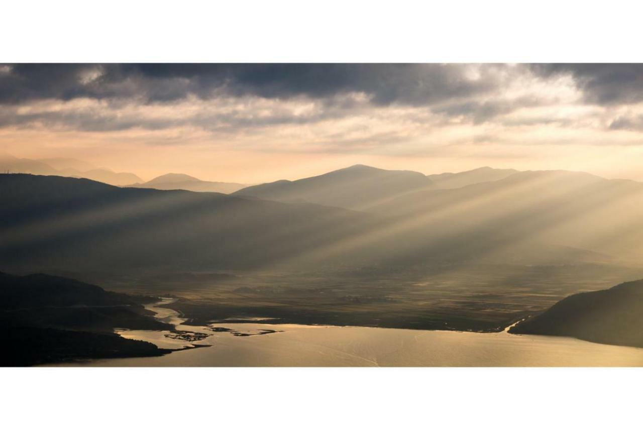 Villa Eleni Agnítsini Buitenkant foto