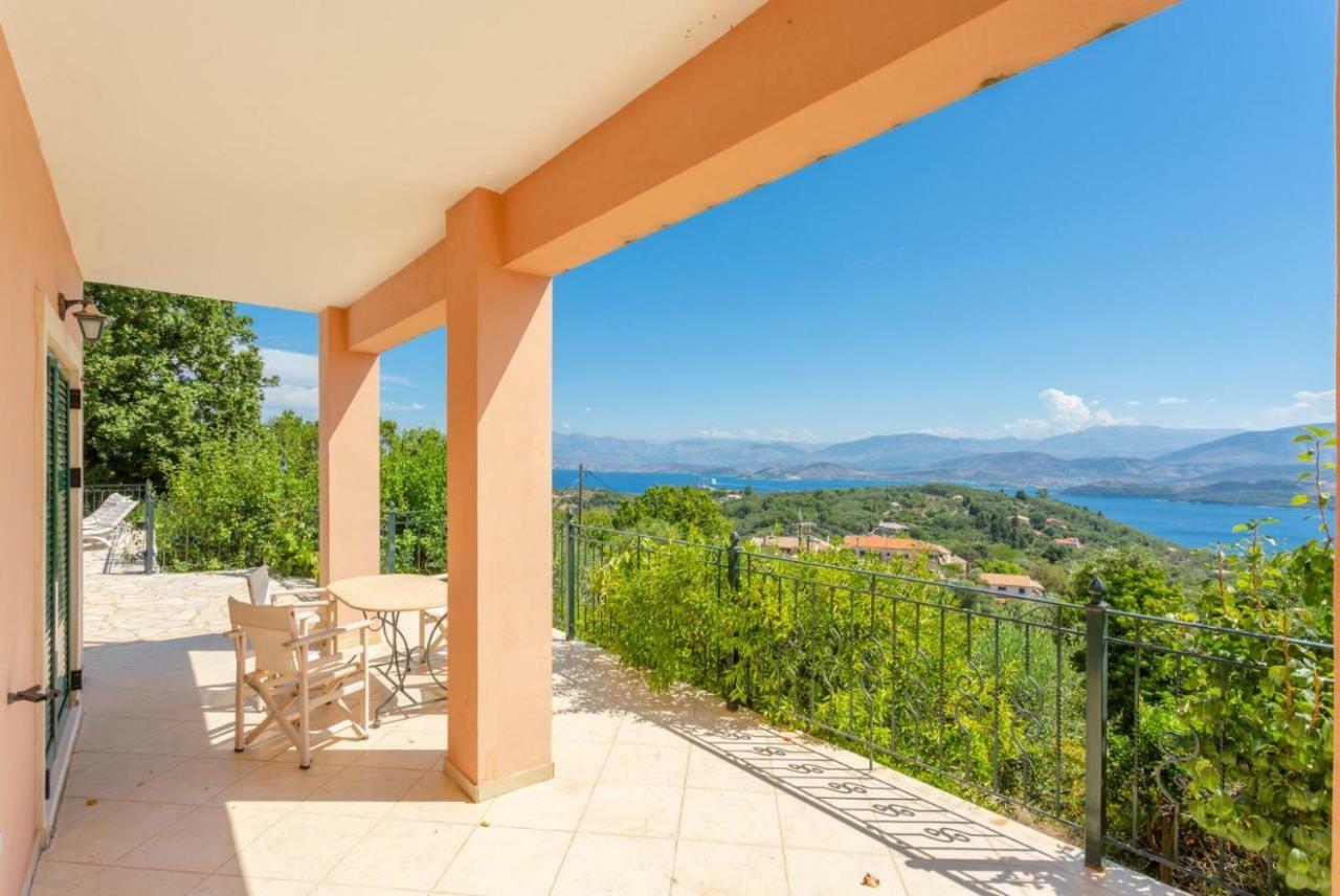 Villa Eleni Agnítsini Buitenkant foto